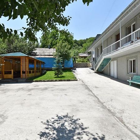Guest House Arsan ツァグカゾール エクステリア 写真